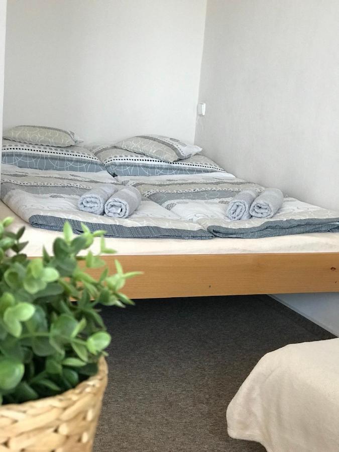 Pension Crhan Mikulov Buitenkant foto