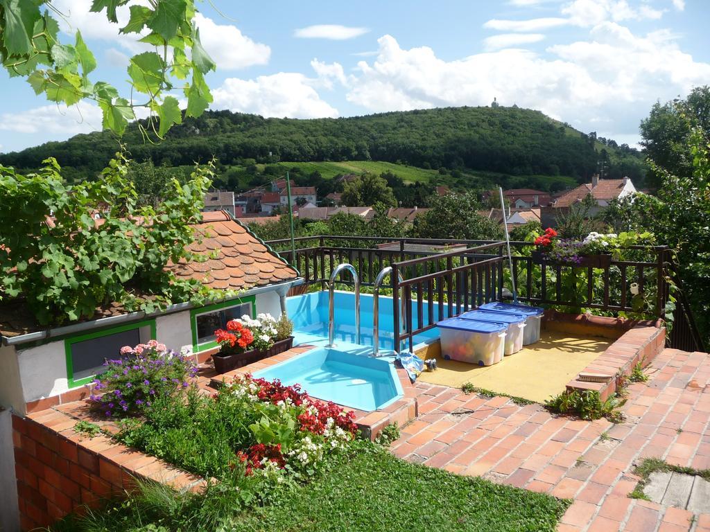 Pension Crhan Mikulov Buitenkant foto